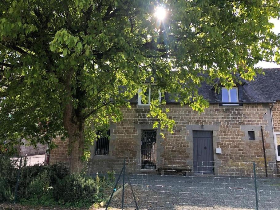 Aupres De Mon Arbre Lägenhet Pontmain Exteriör bild